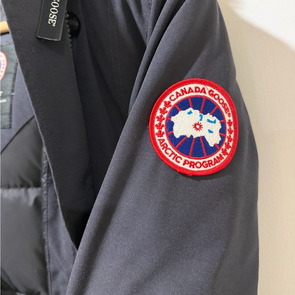 Canada Goose Jacket - Picture 2 of 10